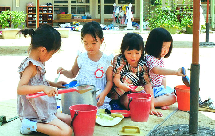 おままごと、楽しいね。