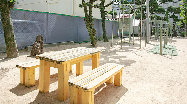 ガーデンテーブル